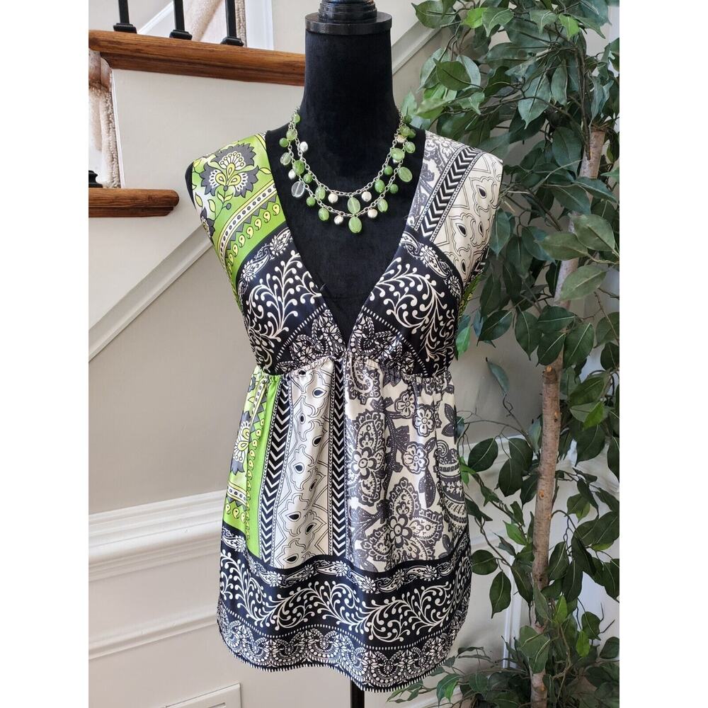 Sele Women's Multicolor Floral Polyester V-Neck Sleeveless Top Blouse Size Small